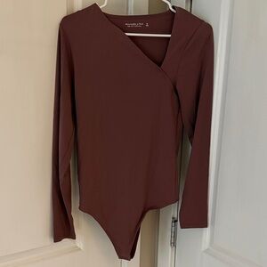 Abercrombie & Fitch Long Sleeve Bodysuit in mauve
